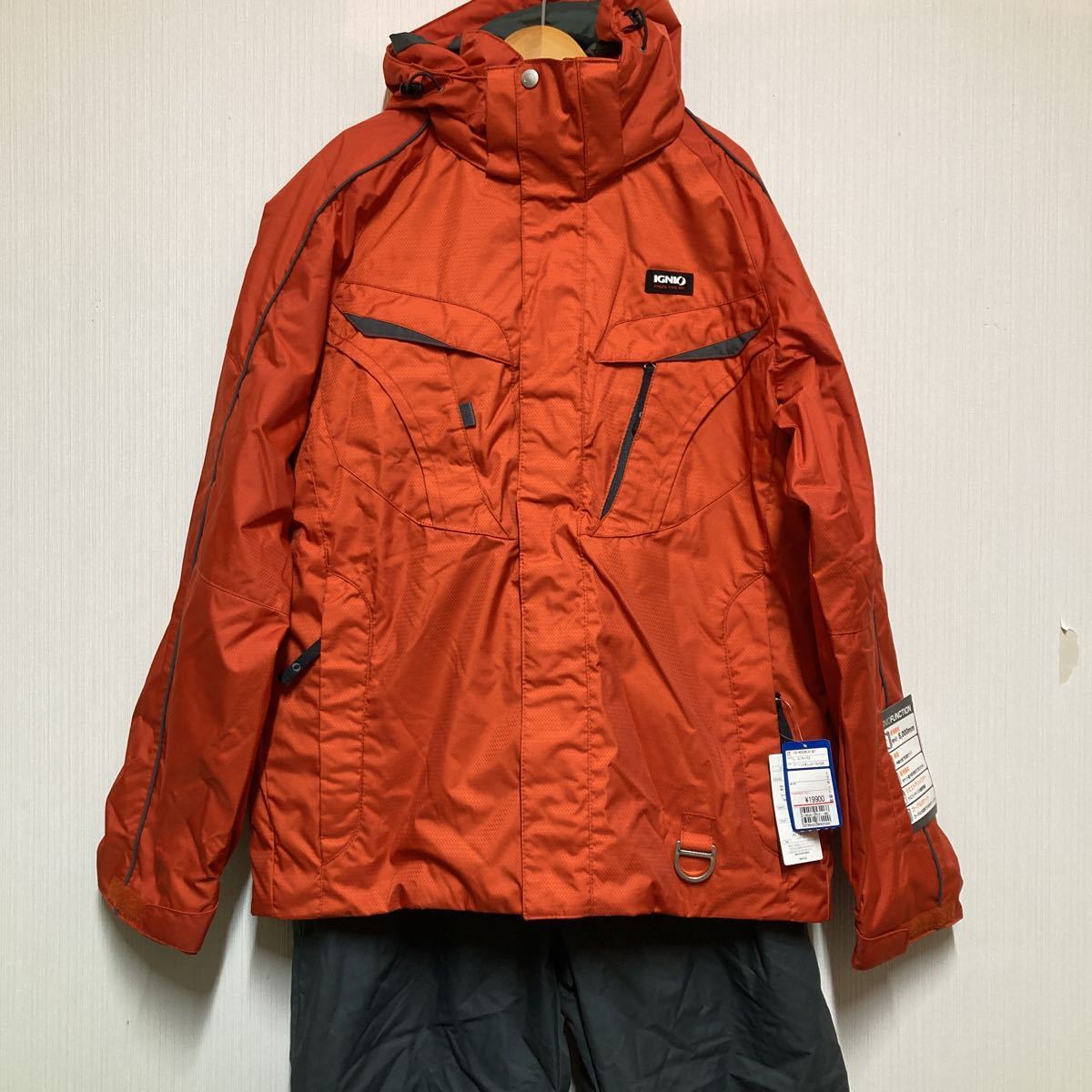 IGNIO スキーウエア上下セット サイズL 未使用】新品タグ付 定価19900