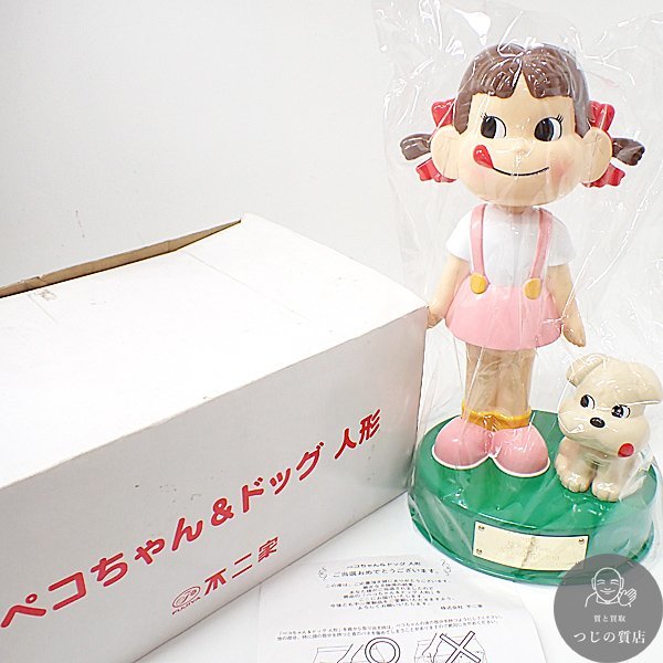 不二家 創業107周年 復刻園児服を着たペコちゃん人形 不二家 創業107周年 復刻園児服を着たペコちゃん人形