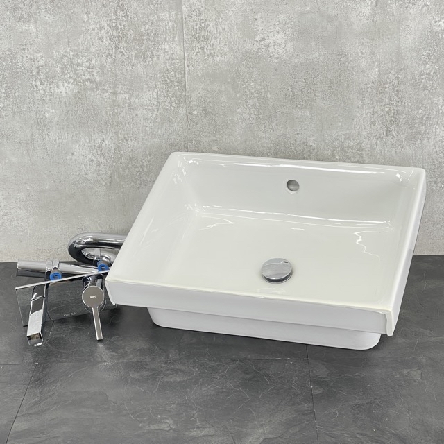 新品未開封取りに来れる方限定TOTO LS717C #NW1陶器部分のみ 新品未開封取りに来れる方限定TOTO LS717C #NW1陶器部分のみ