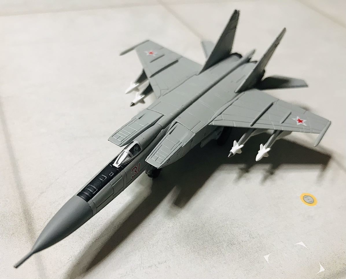 未使用に近い】ヘルパ1/200 Mig-25P ミグ25 ベレンコ中尉機 ダイ  
