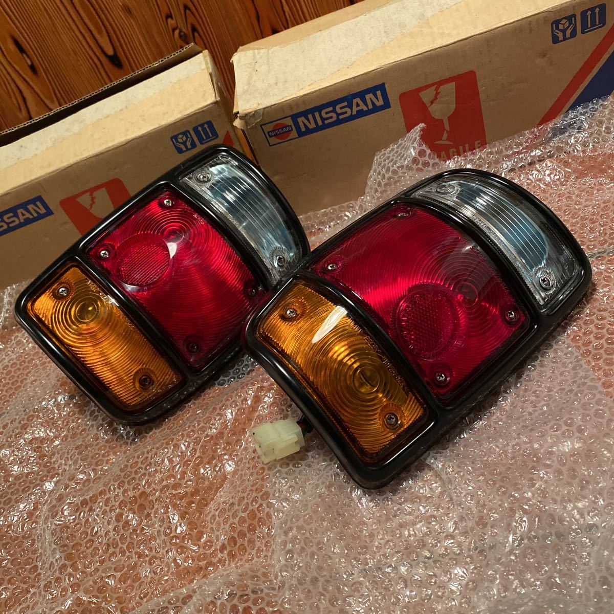 壱 テールランプ 左右セット サニートラック B122 純正 サニトラ 33994