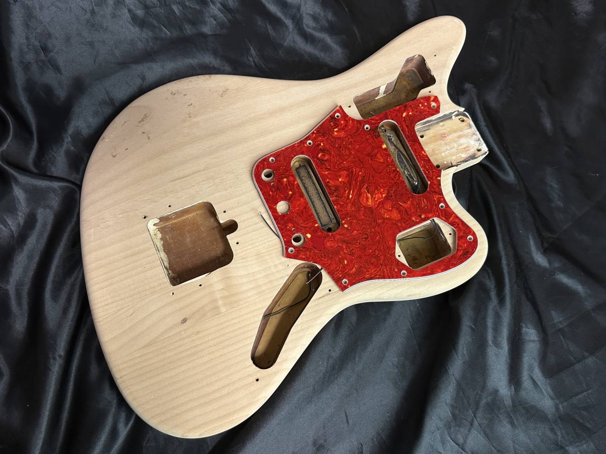 全体的に状態が悪い】【ジャンク】FENDER JAPAN jaguar JG66 アルダー