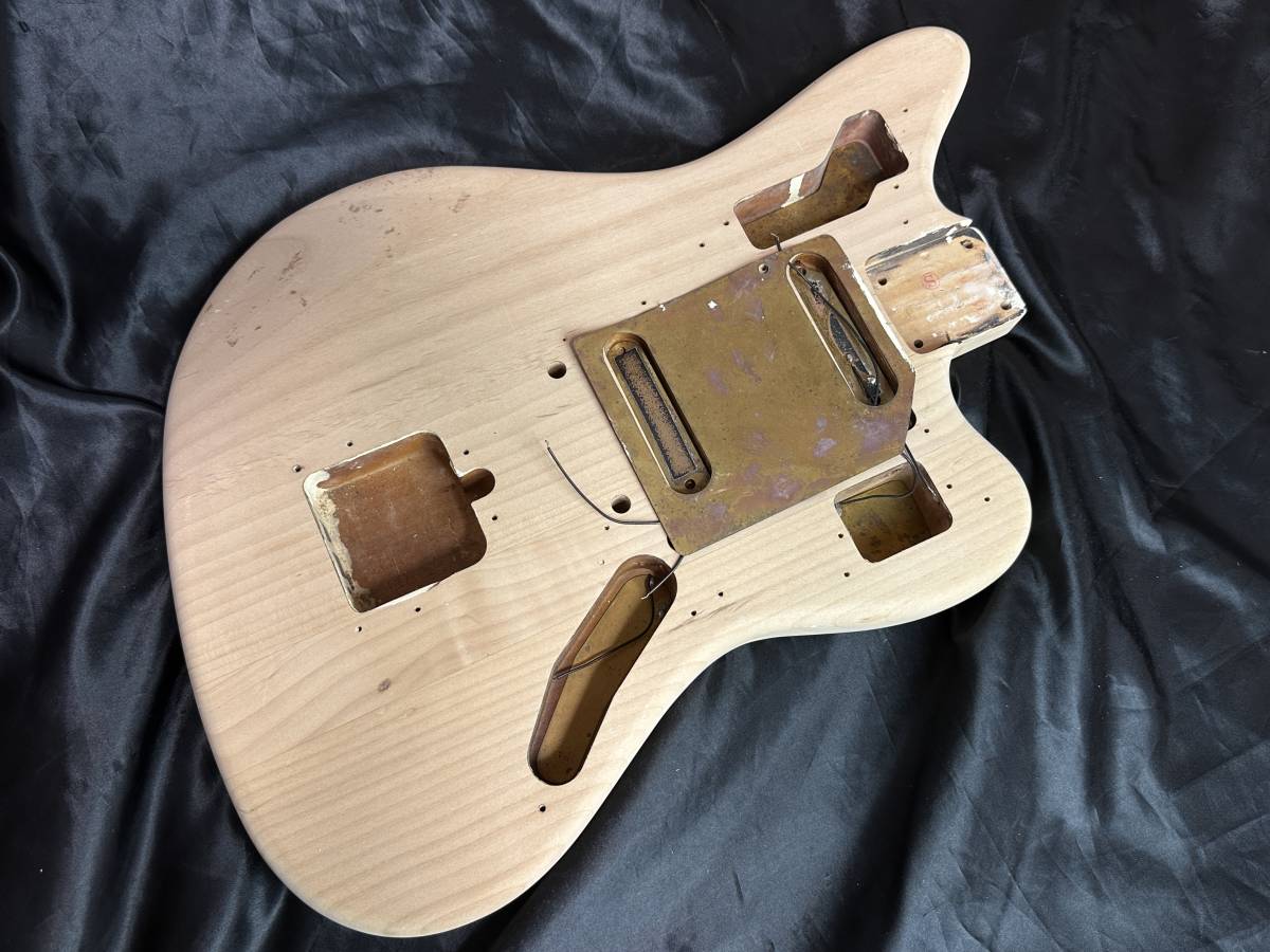 全体的に状態が悪い】【ジャンク】FENDER JAPAN jaguar JG66 アルダー