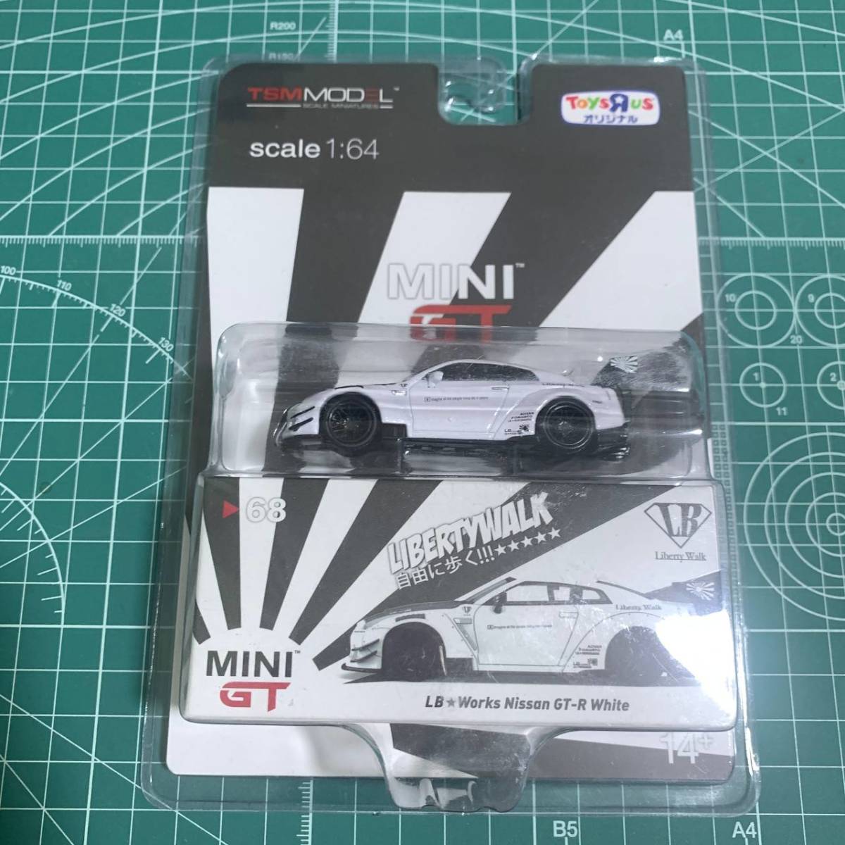 MINIGT トイザらス限定 LIBERTY WALK GT-R No.68