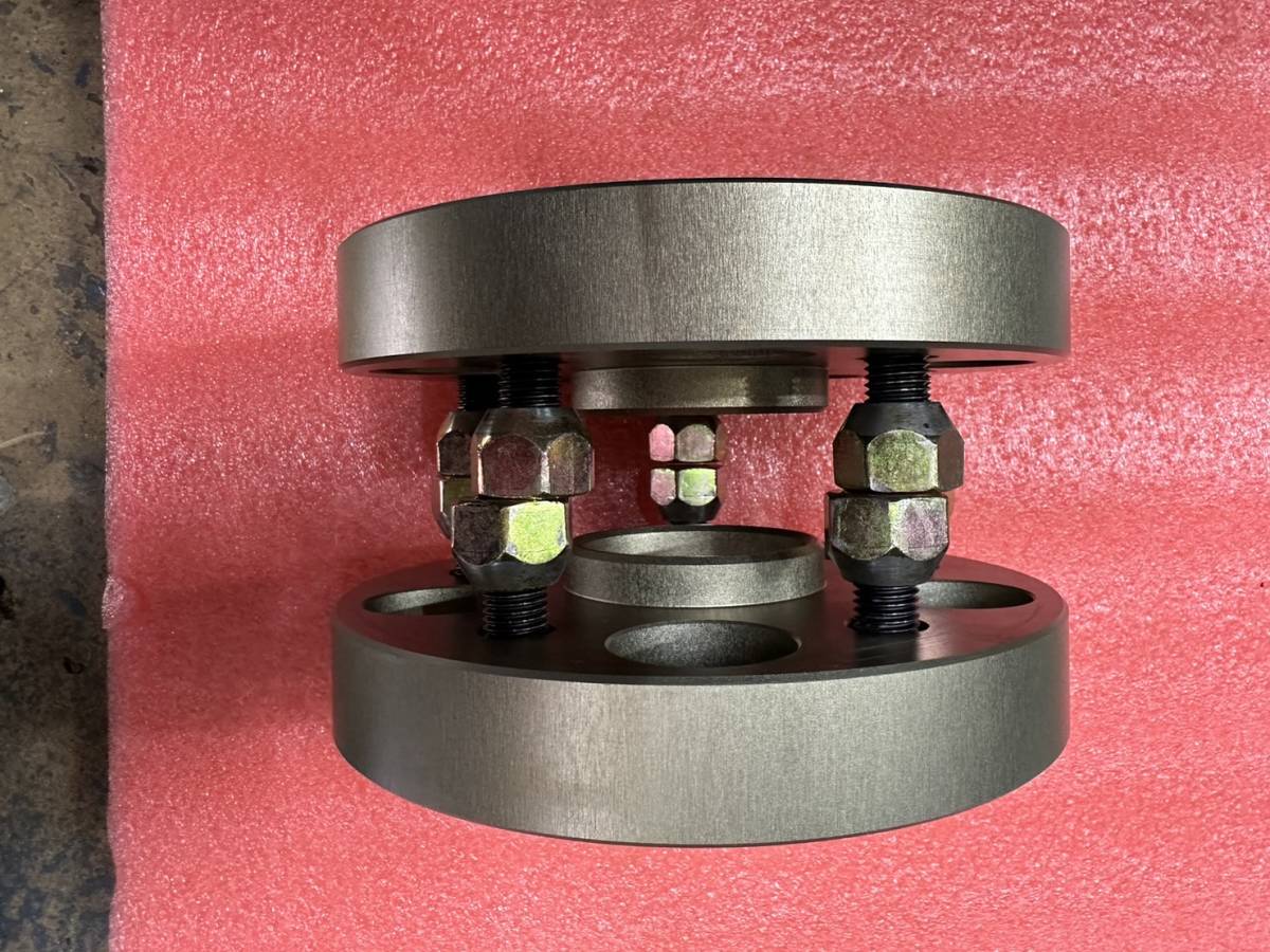 KSP REAL ワイトレ 25ミリ 114.3-5H-P1.5 Φ60 