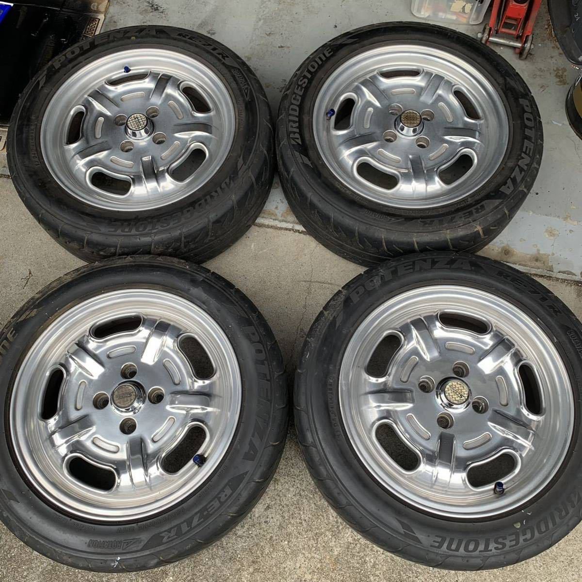 MOON EYES ムーンアイズ スピードマスター 15インチ6J 4H100