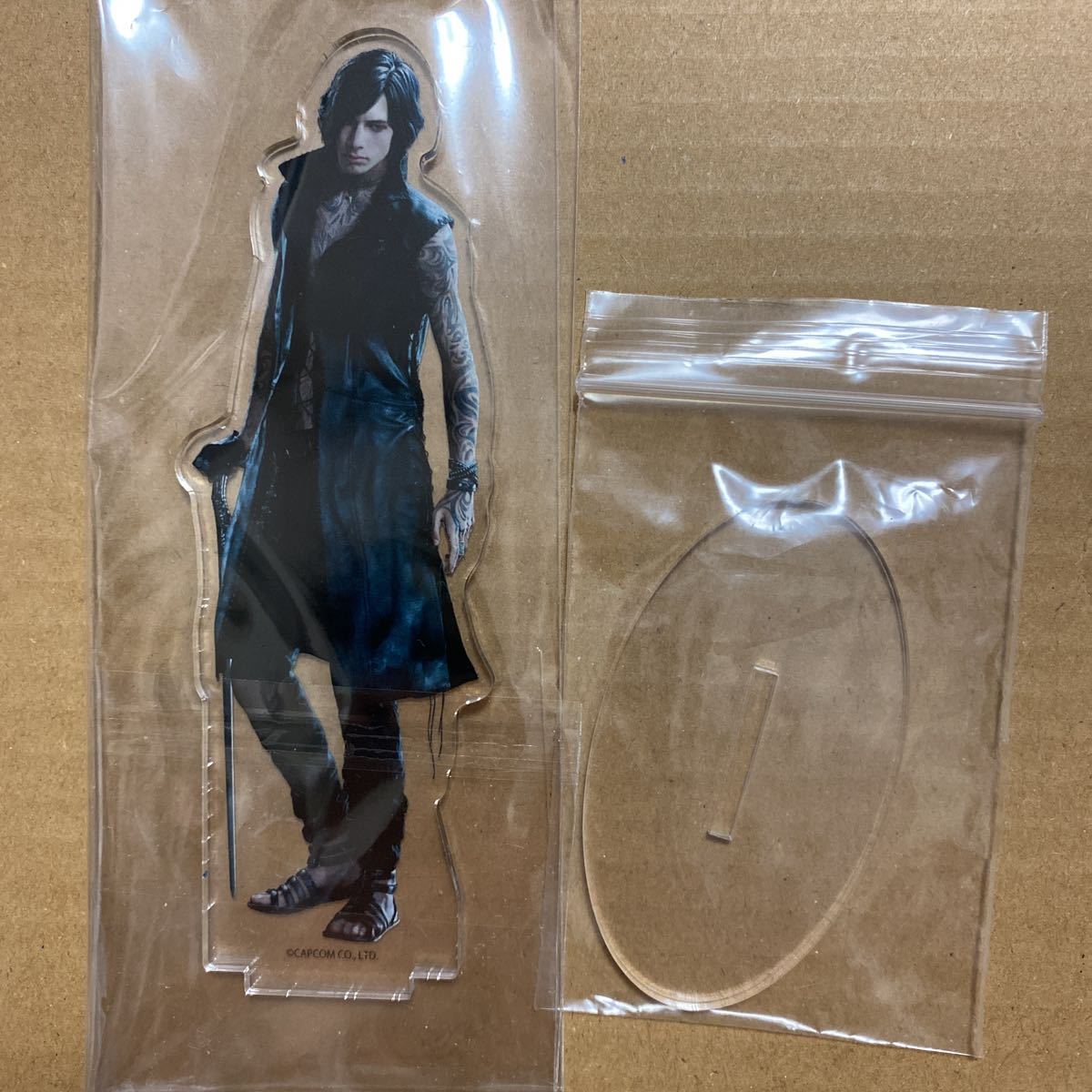 目立った傷や汚れなし】デビルメイクライ5 v キャラアクリル