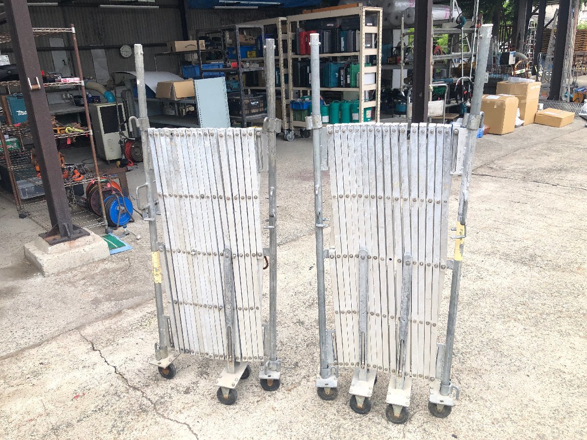 キャスターゲート ジャバラ 伸縮 門扉 現場用 足場 工場 工事現場 バリケード2枚セット キャスターゲート アルミゲート 伸縮 門扉 現場用 足場 工場 ジャバラ