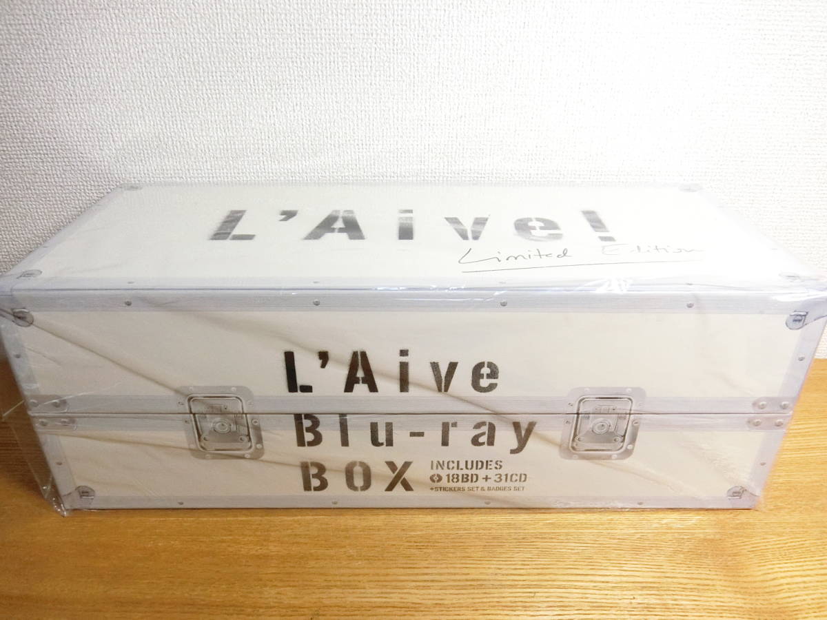 L&#39;Arc～en～Ciel - L&#39;Arc〜en〜Ciel ラルク L&#39;Aive BOX 箱＆缶バッヂのみ 2月26日先行発売「L'Aive Blu-ray BOX -Limited Edition-」絵柄