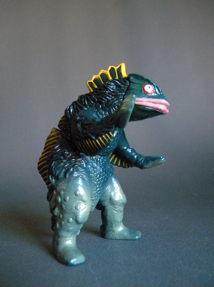 大怪獣シリーズ　ウルトラQ 　ピーター　モノクロ版（エクスプラス） Amazon | エクスプラス 大怪獣シリーズ ウルトラq「 ピーター