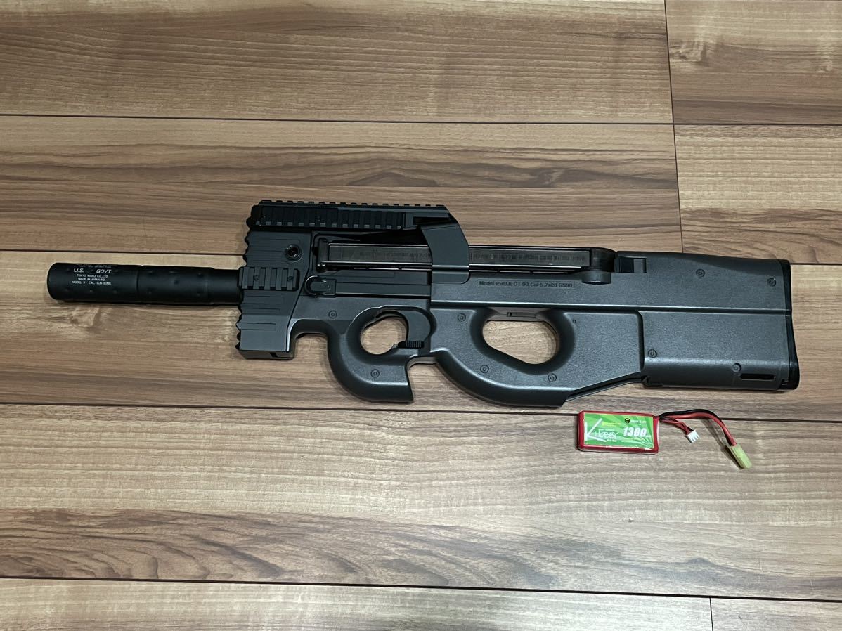 P90 ブラック マガジン3本付き サプレッサー装備 Amazon | 東京マルイ No70 P90 TR 18歳以上スタンダード電動ガン