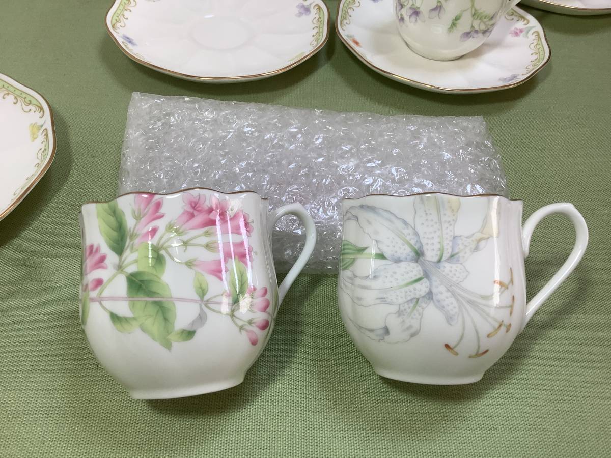 【未使用品】NARUMI シーボルト絵付ボーンチャイナ デミタスカップ&ソーサー ナルミシーボルト絵付ボーンチャイナデミタスカップ＆ソーサー