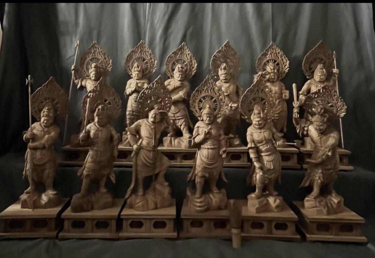 仏教工芸品　総楠製　井波彫刻　極上彫　木彫仏像　毘沙門天立像 特大型 高50cm 井波彫刻 仏教工芸品 総楠製 極上彫 木彫仏像