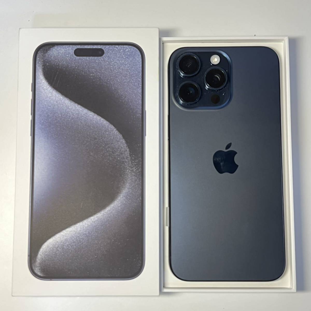 iPhone15 pro max 256 Apple careなし1年保証可能