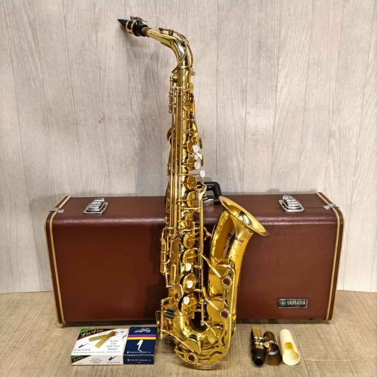 YAMAHA YAS-32 アルトサックス ヤマハ 管楽器 です