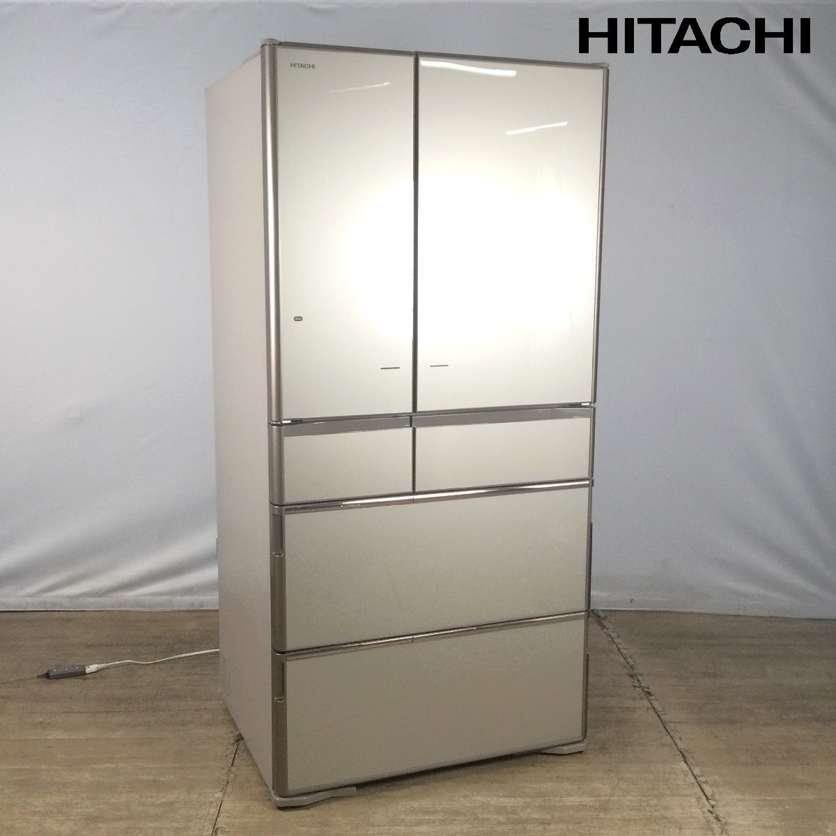 HITACHI R-KW57K(XN)