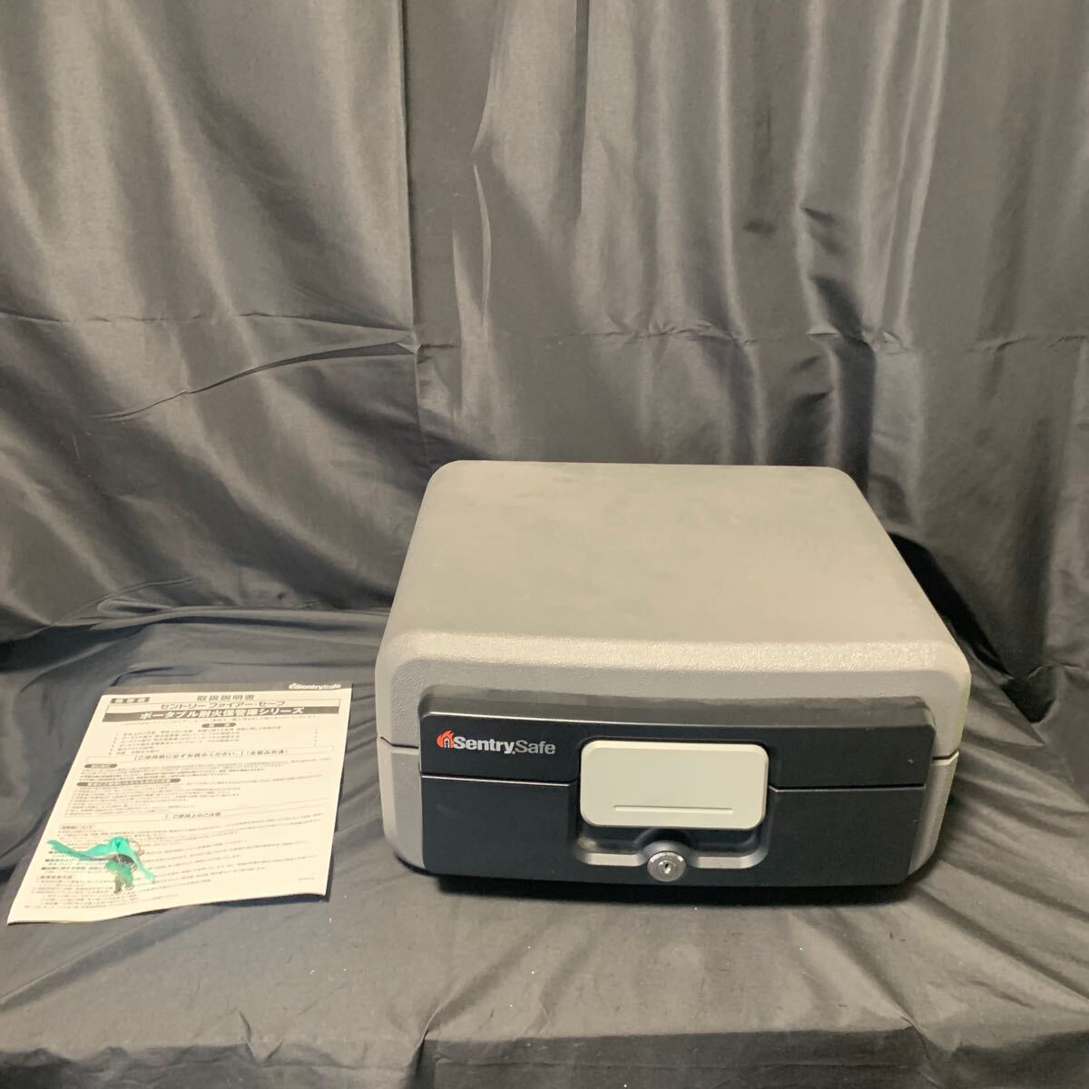 Sentry Safe セントリー ポータブル 防水 耐火 金庫 CWシリーズ