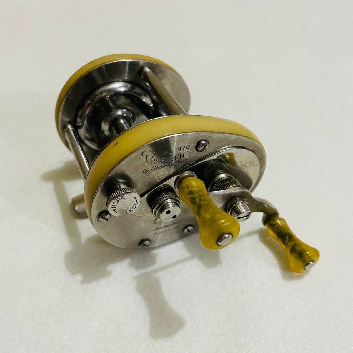 Pflueger President XT Spinning Pêche Moulinet, Taille 25, 10 Boule