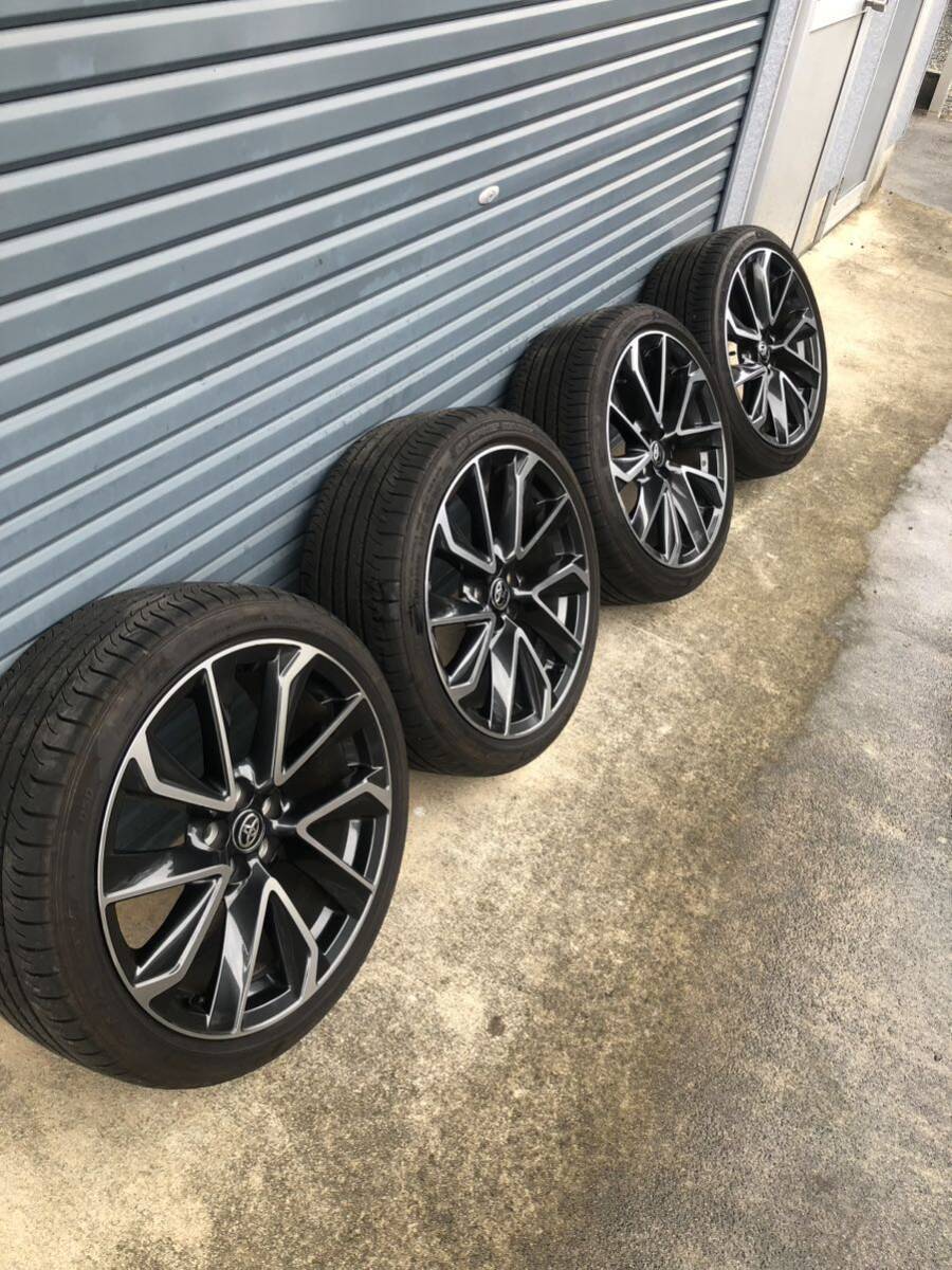 プリオス30Gs 純正ホイール18インチ4本セット　タイヤ付き プリオス30Gs 純正ホイール18インチ4本セット タイヤ付き 30プリウス