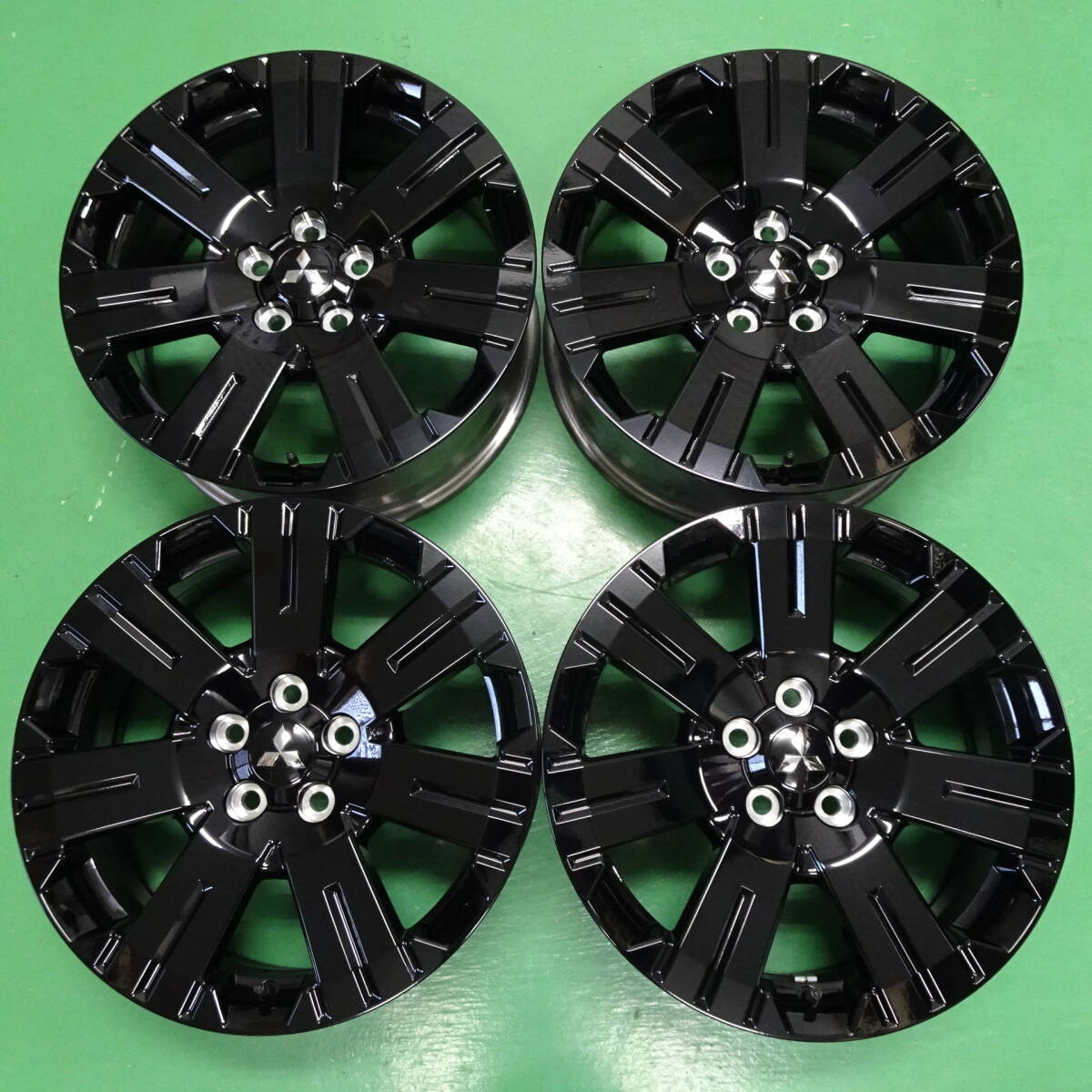 ミツビシ デリカD：5シャモニー純正ホイール4本セット！ 2025年製