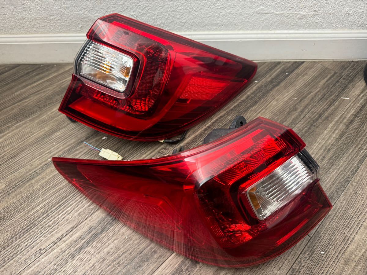 スバル　アウトバック　BS9　左テール　LED スバルアウトバックBS9左テールLED