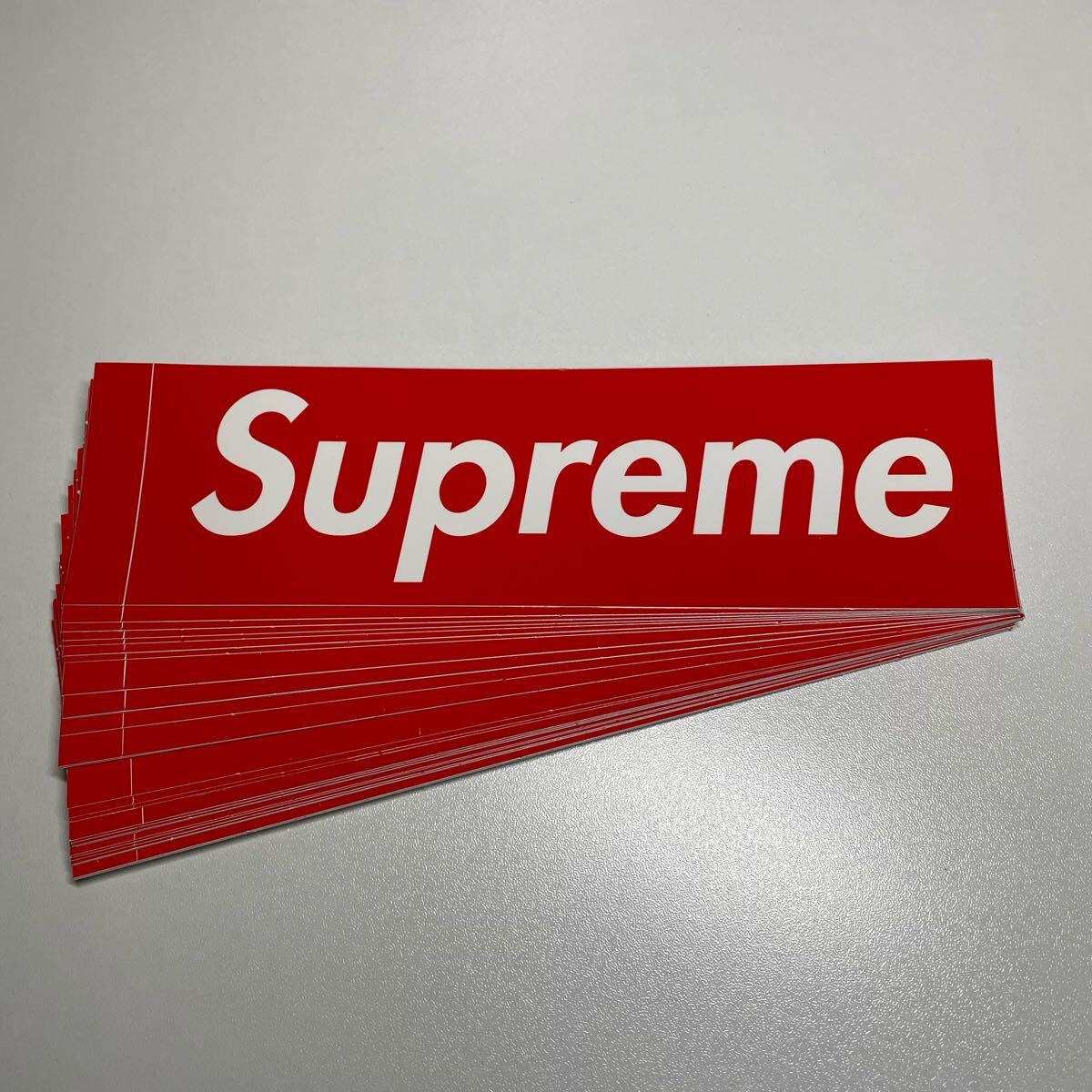 Supreme デッキテープ ステッカー グリップテープ ボックスロゴ 赤 Supreme デッキテープ ステッカー グリップテープ ボックスロゴ 赤