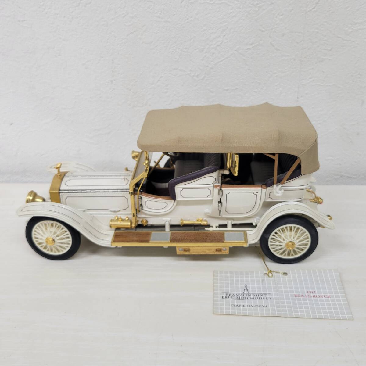 Franklin Mint 1:24 - Modelauto - Rolls-Royce Phantom I Cabriolet De Ville From 1929 Met 925 Sterling Zilveren Vergulde Onderdelen
