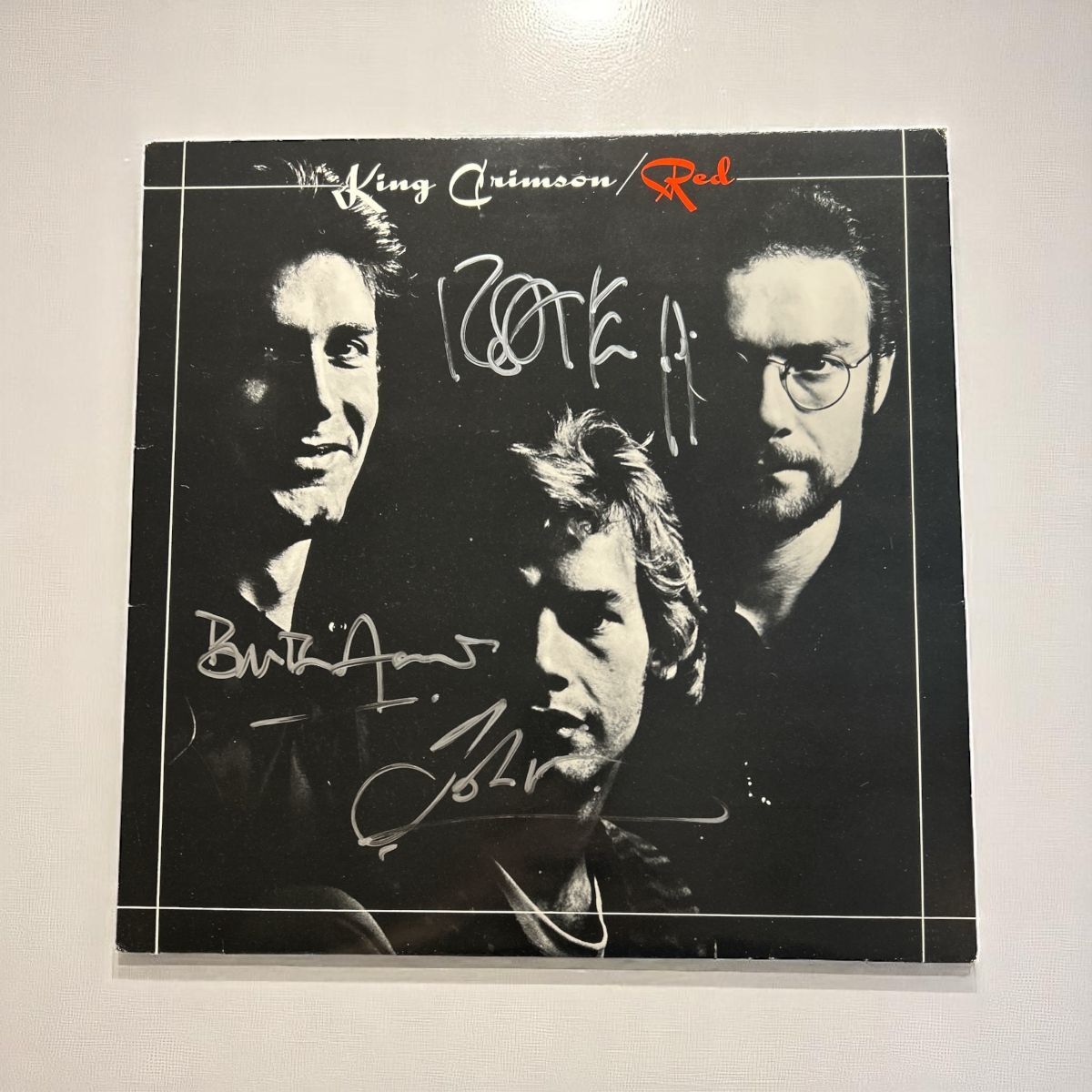 キング・クリムゾン　レッド　国内盤CD 32VD-1086 ※帯無し レッド」キング・クリムゾン 日本盤 旧規格 32VD-1086 消費税