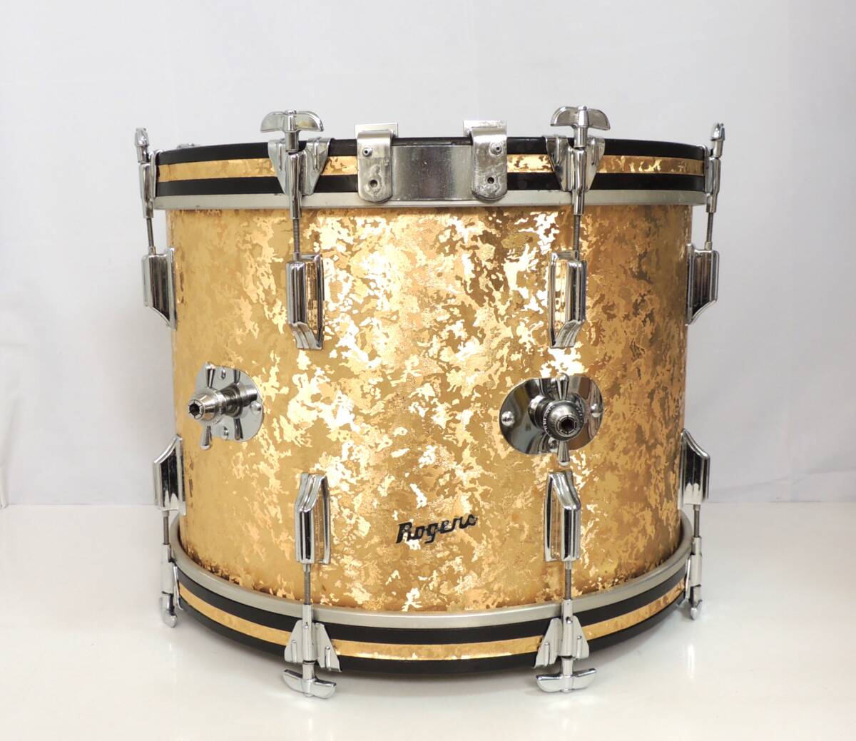 h*o様 中古　送料込み！　YAMAHA CB-3260 大太鼓 スタンド付き h*o様 送料込み！ YAMAHA CB-3260 大太鼓 スタンド付き