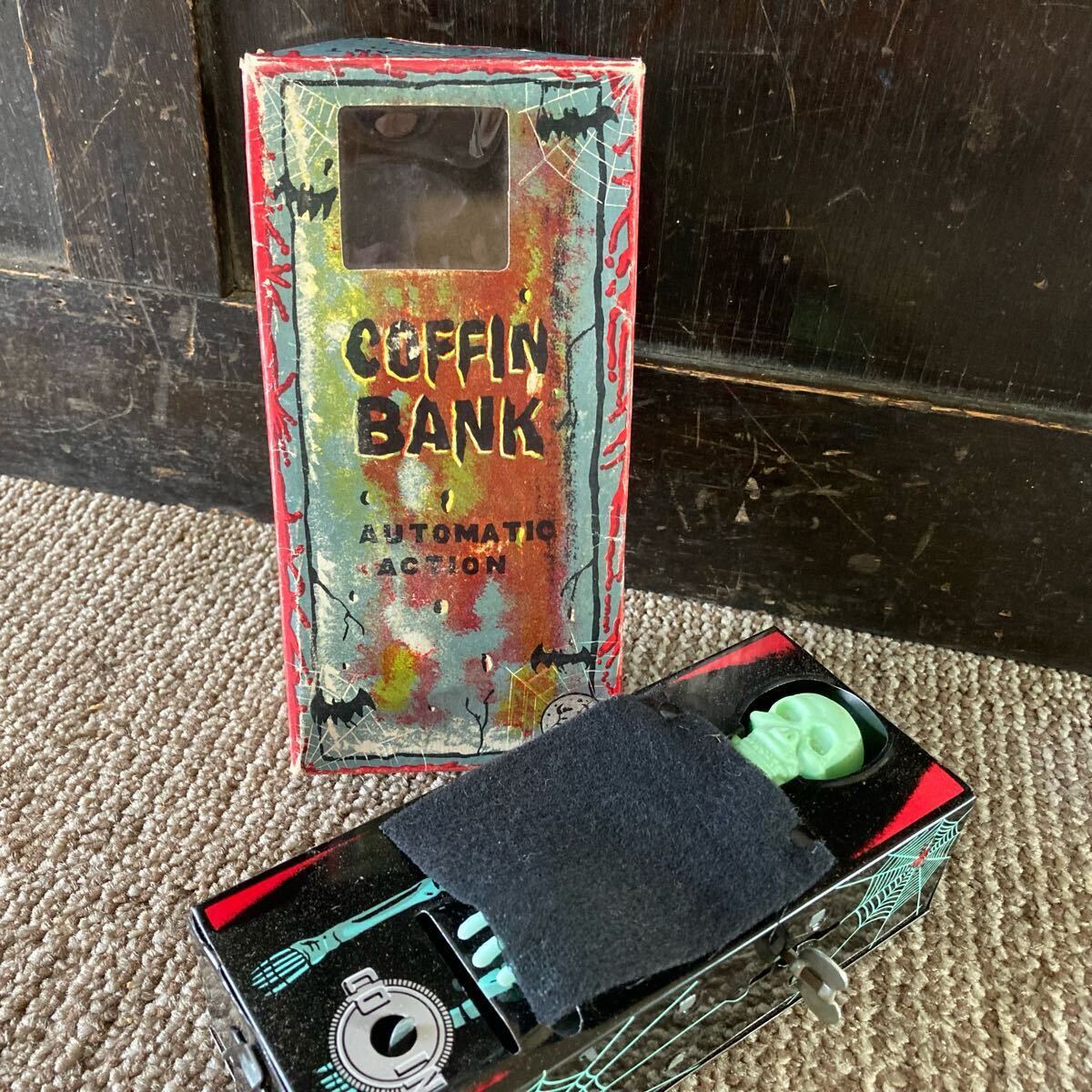 8669珍品○貯金箱 COFFIN BANK/コフィンバンク 棺桶型貯金箱 お金を