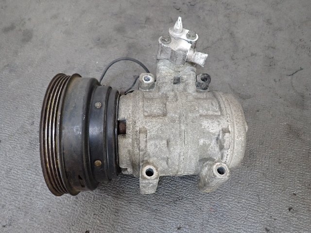 ポルシェ964用DENSO A/Cコンプレッサー 未使用品 ポルシェ 964 純正