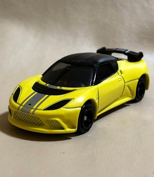 即決 SPARK ロータス エヴォーラ タイプ 124 カップ 2010 1/43 LOTUS