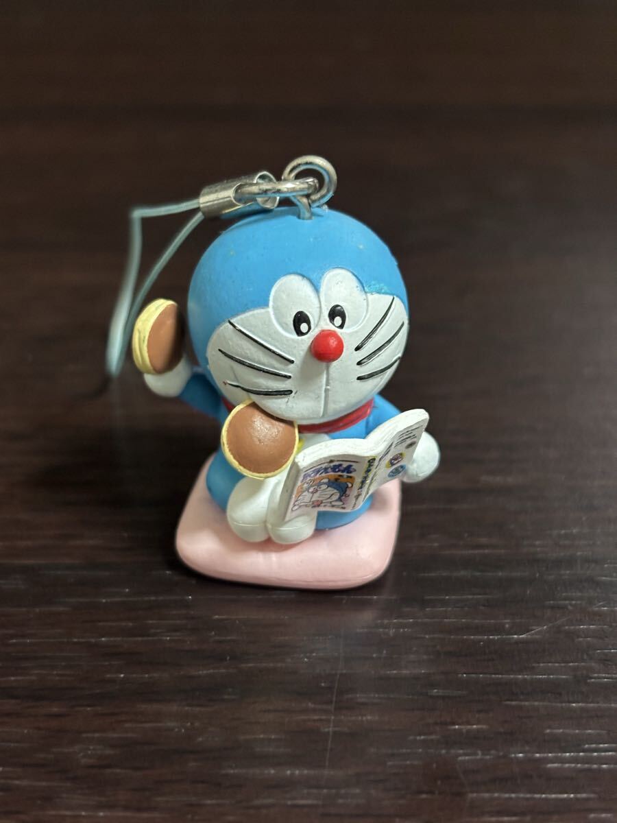 新品】藤子不二雄 ミュージアム ラバーキーホルダー 丑年 ドラえもん