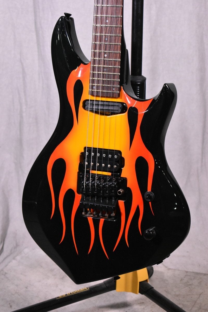 EDWARDS E-P-155A AIJIサイン入り PIERROT 中古】ESP EDWARDS E-P-155A