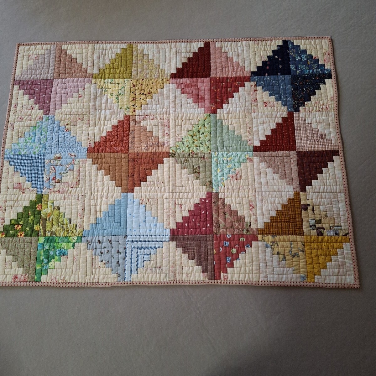 新品】ハンドメイド パッチワーク ブルーのハートのキルト アップリケ