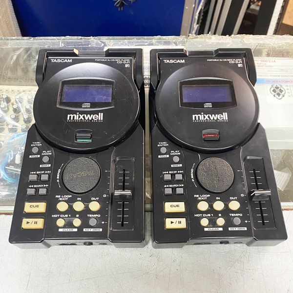 TASCAM CD-DJ1 CD/MP3プレーヤ- TT-M1 2台セット CDJ】TASCAM CD-DJ1