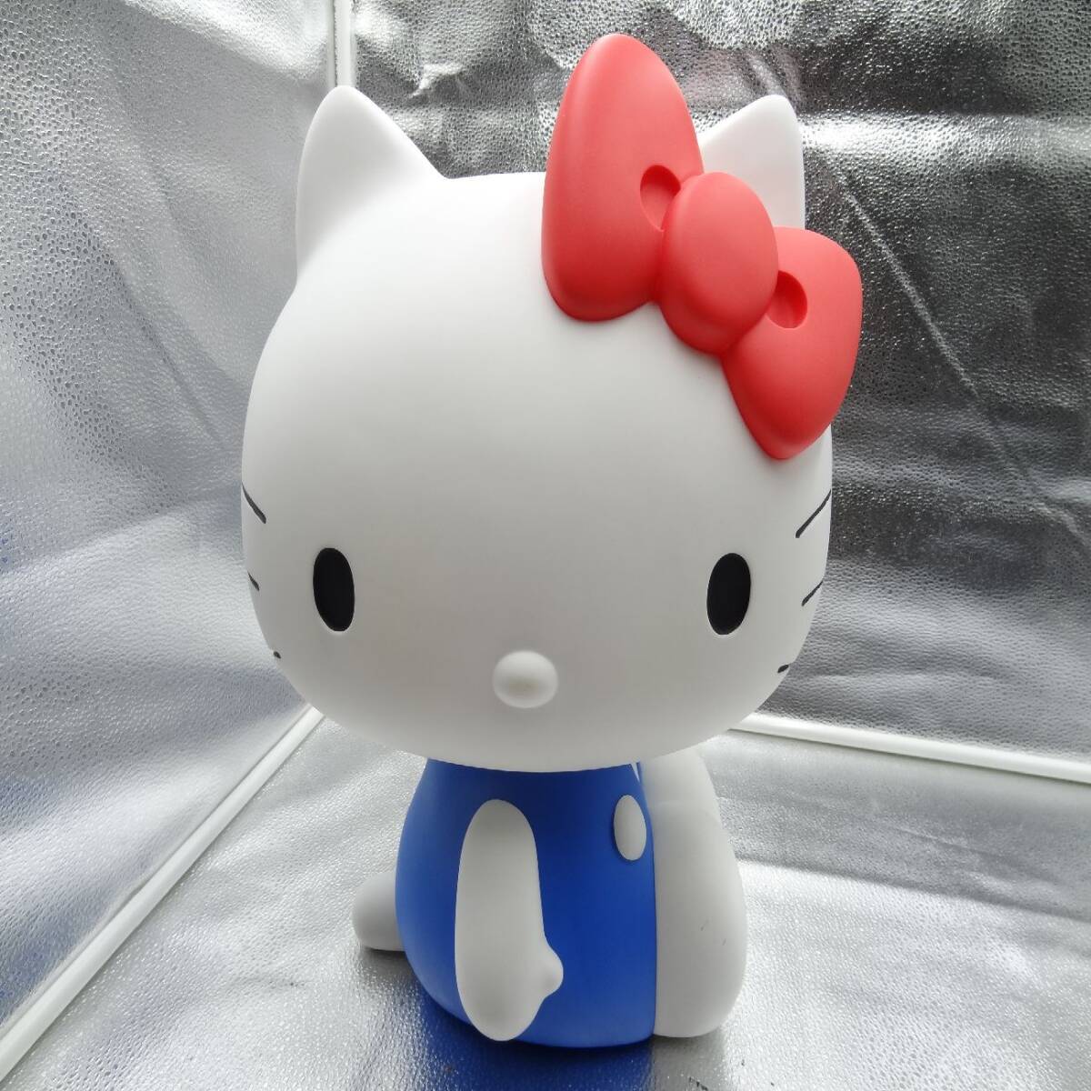 新品】☆ 送料無料 ☆ デビュー30周年記念 武豊騎手 × ハローキティ