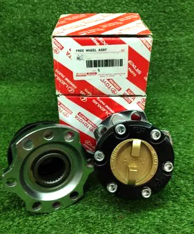 中古】【中古】マニュアルハブ フリーホイールハブ AISIN アイシン製