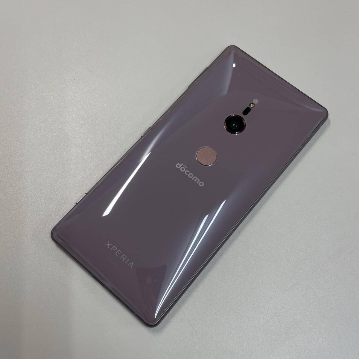 目立った傷や汚れなし】docomo ソニー・エリクソン Xperia XZ2 SO-03K