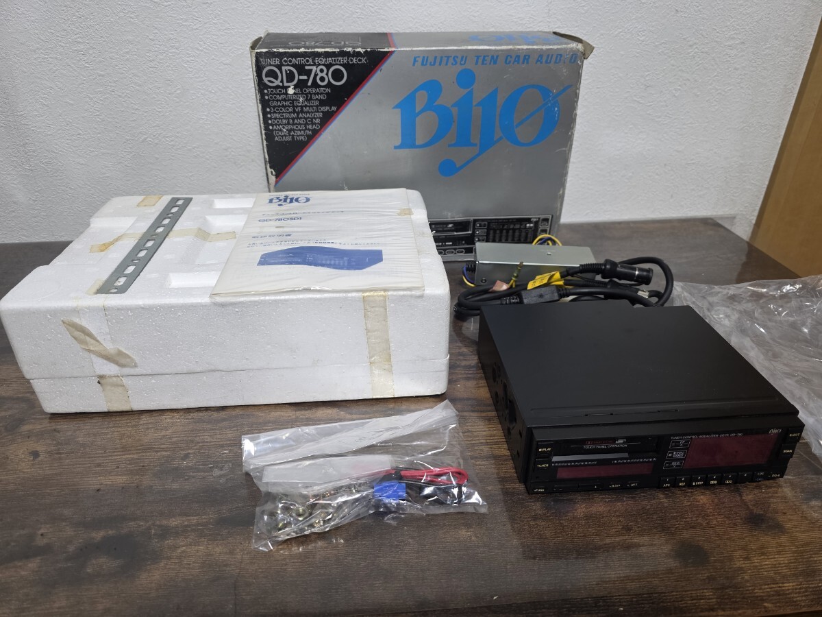Fujitsu Ten α5700Zカーオーディオデッキ 中古】当時物 富士通 FUJITSU TEN カセットデッキ α7000Z リモコン付