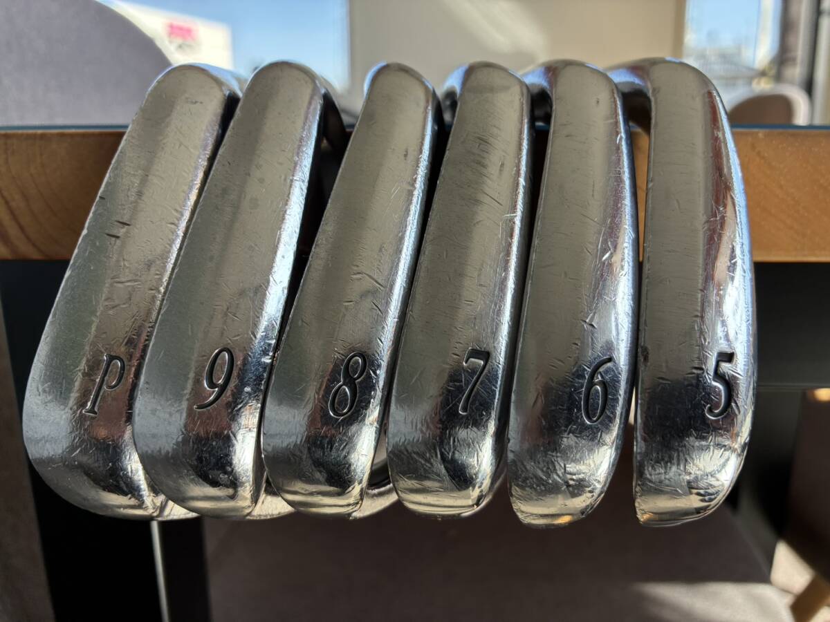 大人気／激レア！限定品【1000円スタート】SRIXON スリクソン