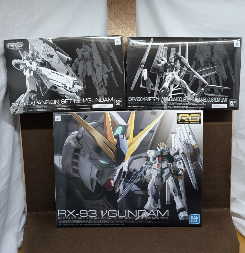 RG 1/144 νガンダム+ダブルフィンファンネル拡張セット+HWS拡張セット
