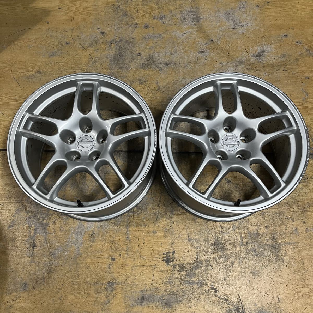 希少 無修正 日産 BNR34 R34 スカイライン GTR 純正ホイール 鍛造 RAYS 希少 無修正 日産 BNR34 R34 スカイライン GTR 純正ホイール 鍛造 RAYS