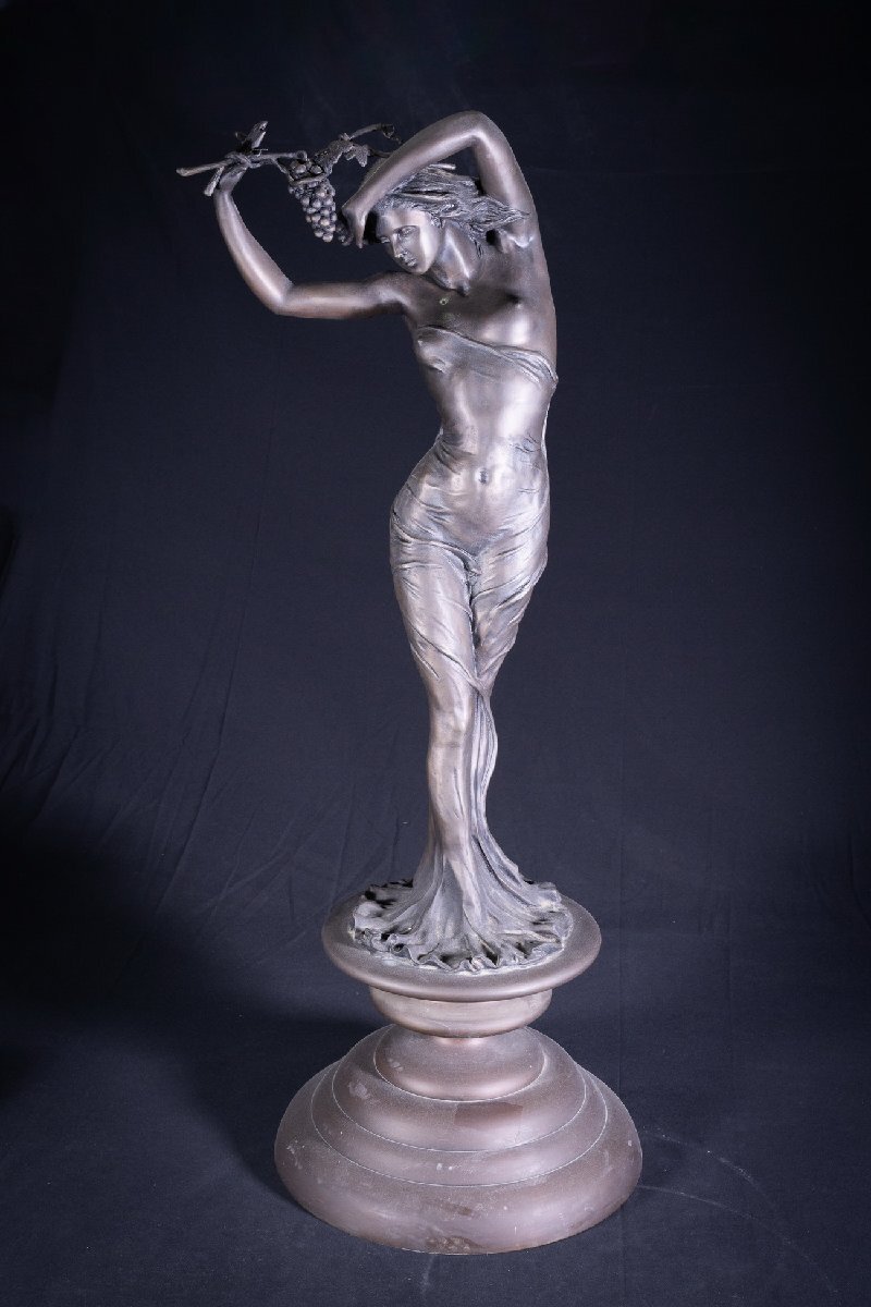 中古】希少！大型ブロンズ像 葡萄を持つ女性 立像 高さ約98cm/21.5KG