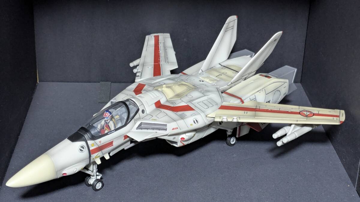 現状】やまと YAMATO 超時空要塞マクロス 1/48 完全変形 VF-1J