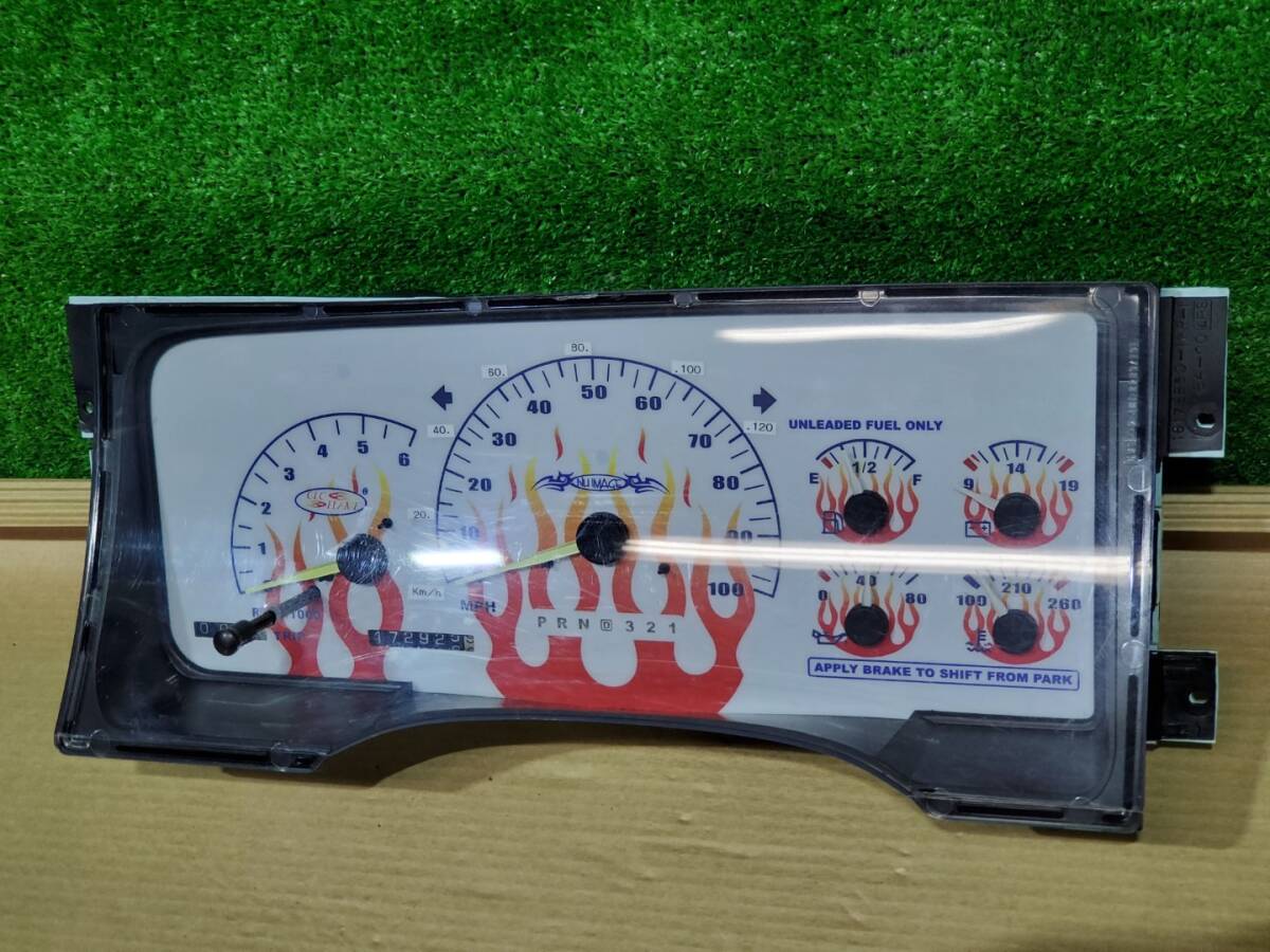 サバーバン CK タホ C1500 95～99y ホワイトメーター メーター
