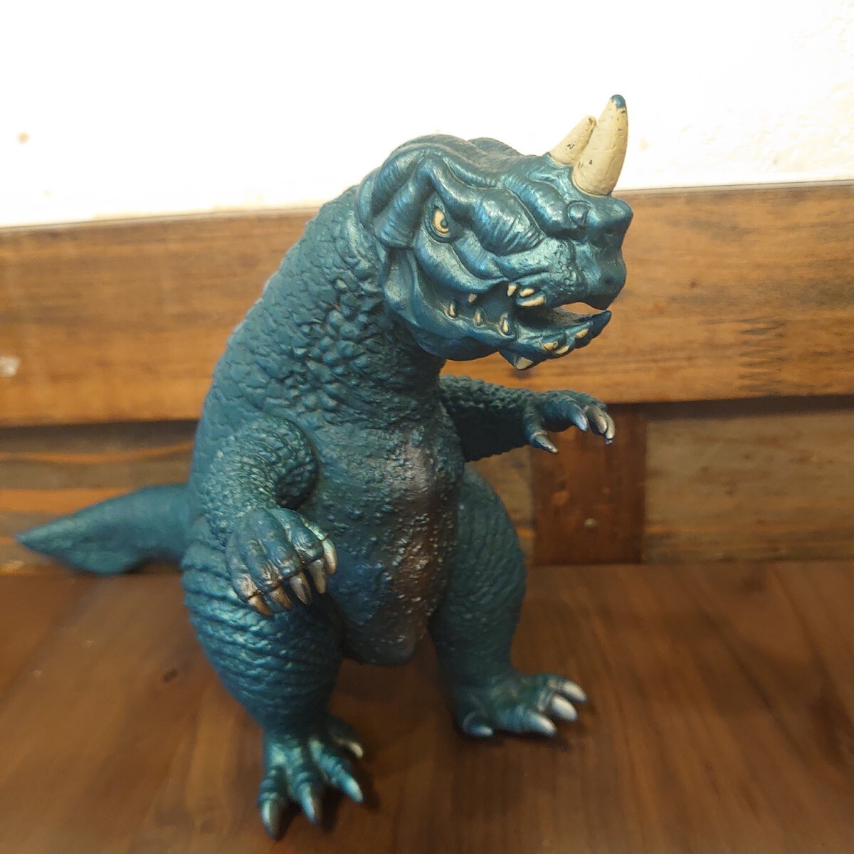 新品】新品即決 パワードモンスターシリーズ パワードケムラー ソフビ