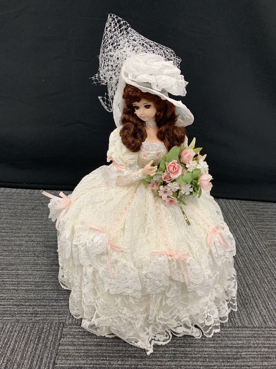 新品】フランス人形 新品展示品 スキヨドール リボン人形の落札情報