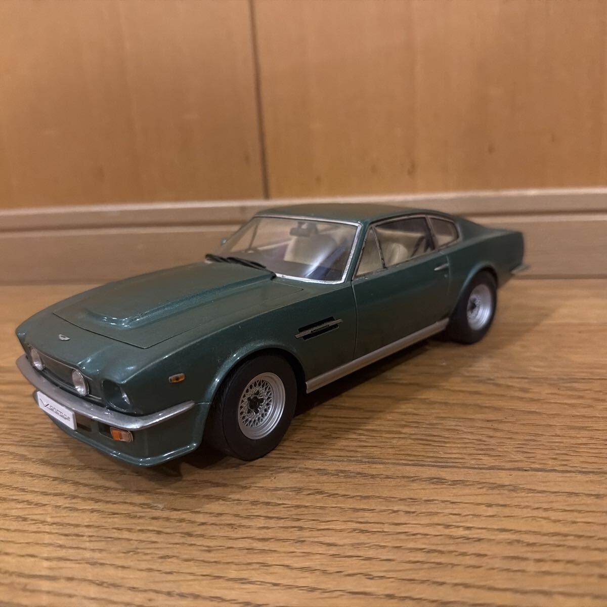 Maisto(マイスト) 1/18 アストンマーティン DB7 ヴァンテージ ネイビー