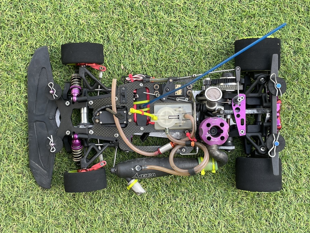 セントラルSerpent Impact M2 DRX-2000 ラジコン 本体 Serpent